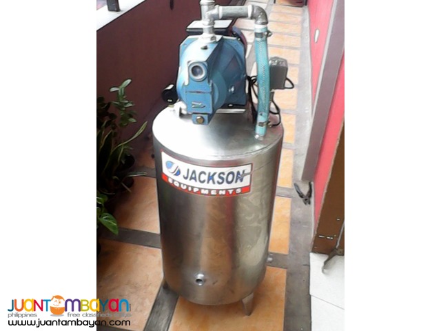 Water pump with pressure tank, brand new . we deliver
