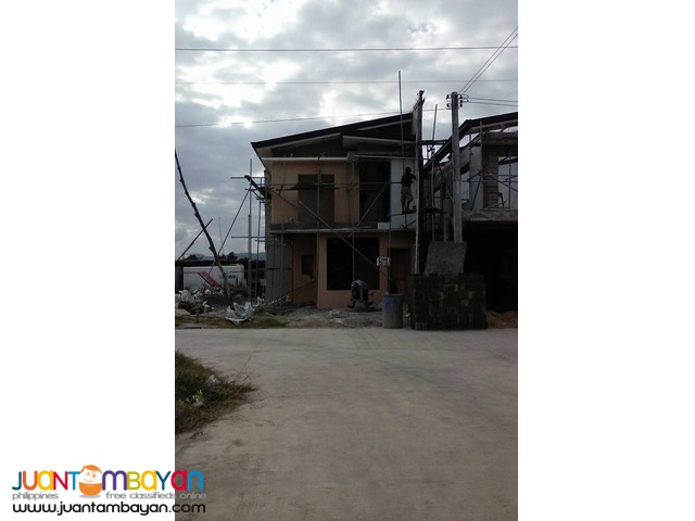 House & Lot for sale Alberlyn Box Hills Talisay City,Cebu