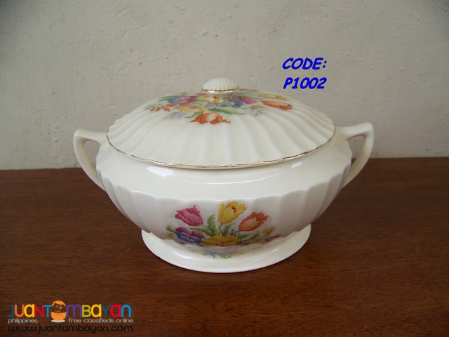 P1002 Soup Bowl with Cover, bought in USA. Brand New.