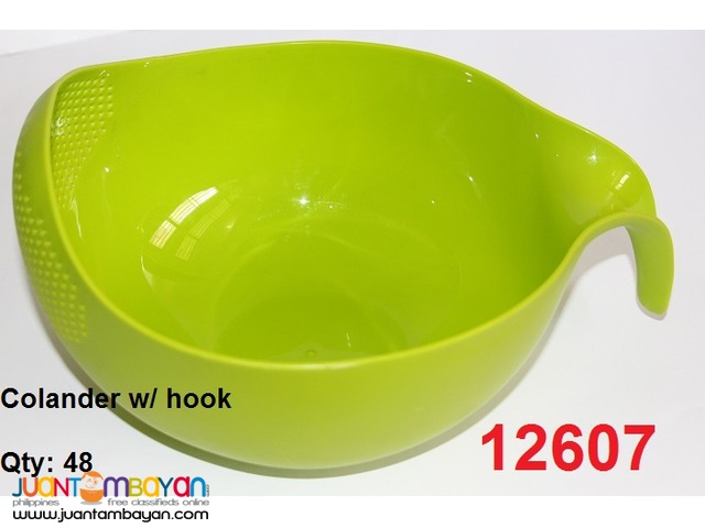 COLANDER WITH HOOK COLANDER WITH HOOK