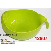 COLANDER WITH HOOK