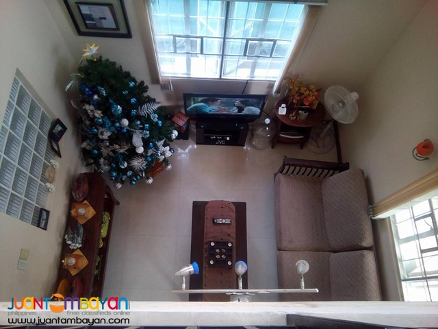 House and Lot in Bf Resort Village Las Pinas Corner Lot with Pool