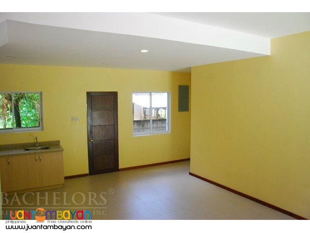 2 storey townhouse with 4 bedrooms located in liloan cebu