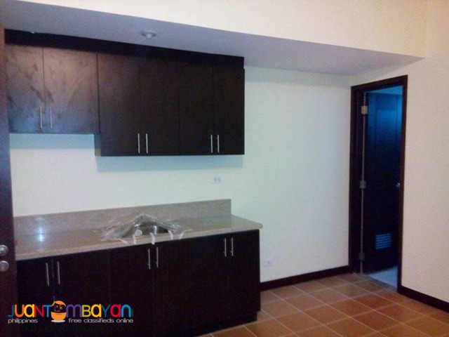 RFO condo, 2 bedrooms, call or text now! San Lorenzo Place in Makati