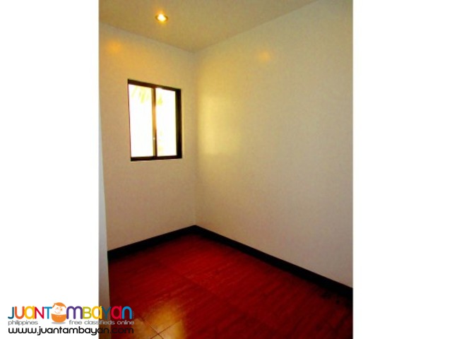 PH13 House and Lot in Tandang Sora Quezon City
