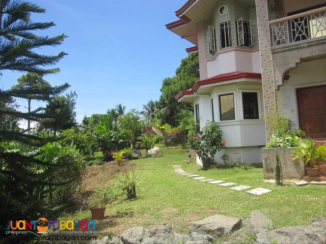 4,000 SQM Lot with 4BR House - Tuba, Benguet