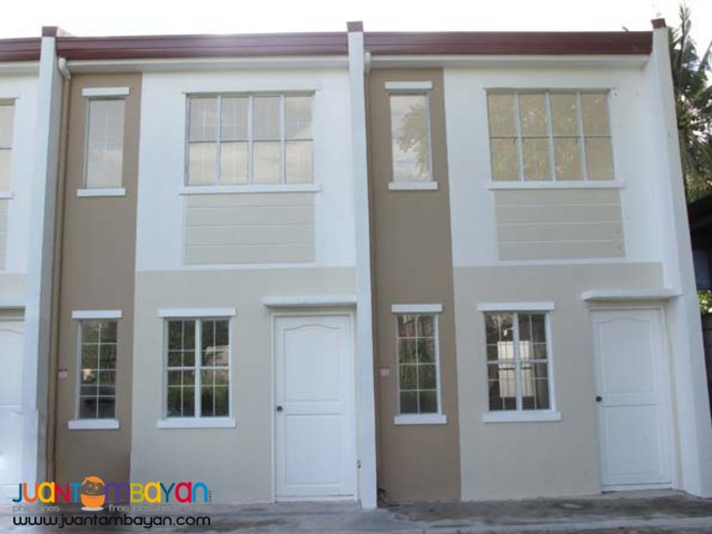 PH202 Classy Townhouse in Caloocan City