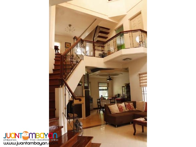 PH338 House and Lot in Fairview Quezon City