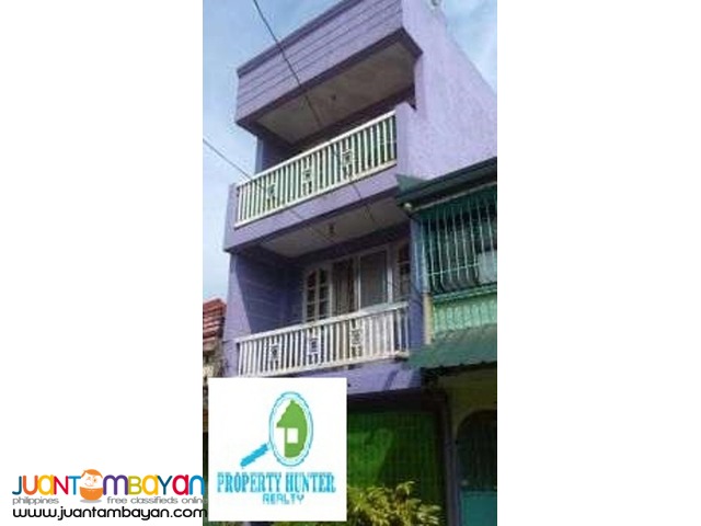 PH225 House and Lot in Las Piñas City 