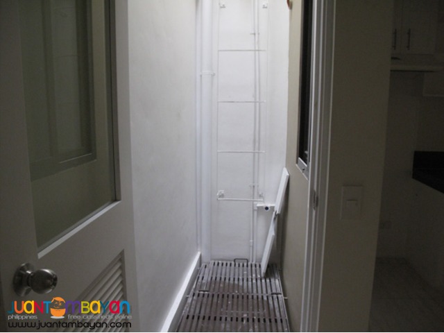 PH356 Townhouse in Sta. Ana Area 