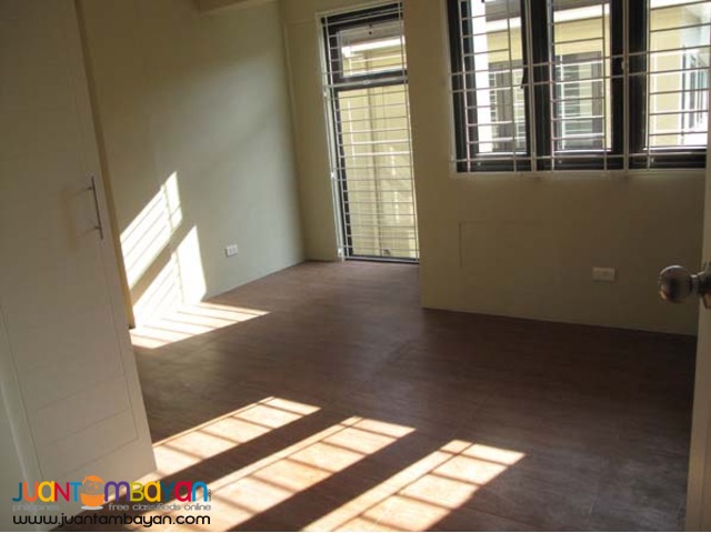 PH363 Townhouse in Sta. Ana Area 