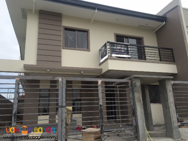 PH182 Townhouse in Greenwoods Pasig For Sale