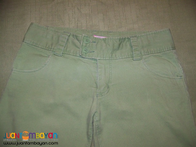 Pre-Loved CAP8102 AMERICAN EAGLE Outfitters, Lady's Pant's.