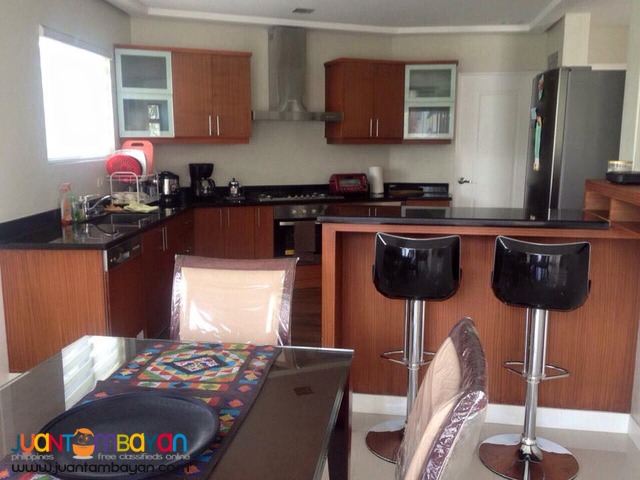 house and lot in Loyola Grand Villas