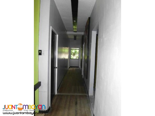 White House Dormitory For Rent Near Up Diliman Ayala Technohub