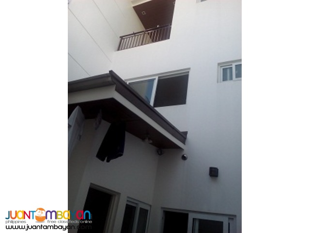 Brandnew Townhouses in Roxas and Scout area Quezon City