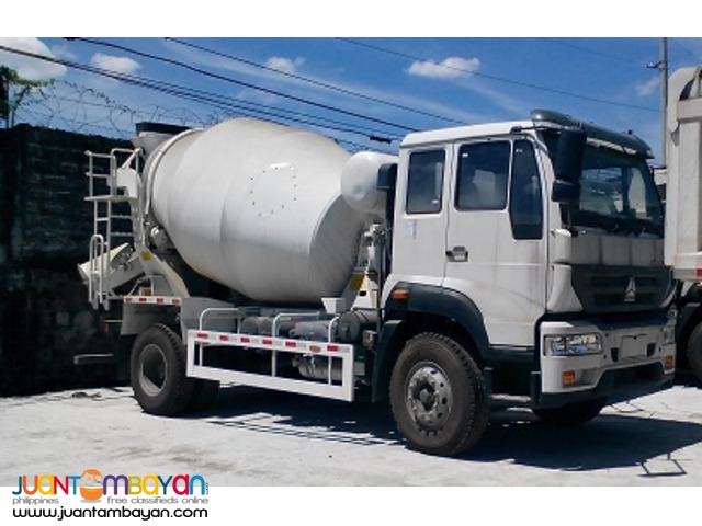 Sinotruk 6 Wheeler Mixer Truck Huang He C5B 