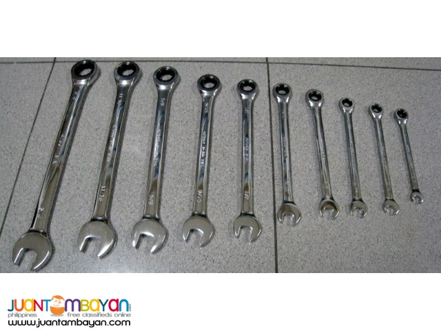 Craftsman 10-piece English Ratcheting Wrench Set