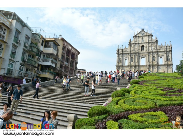 Hong Kong with Free Macau Tour