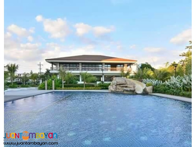 Condo unit in North Edsa near LRT Roosevelt Condo unit in North Edsa near LRT Roosevelt