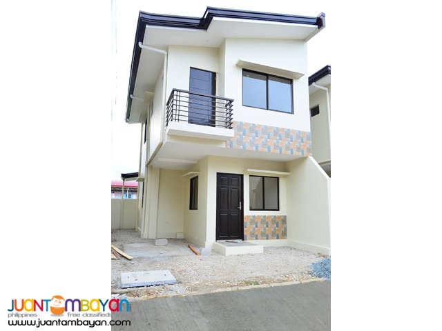 Available Commercial Townhouses at CRYSTAL HOMES San Mateo, Rizal