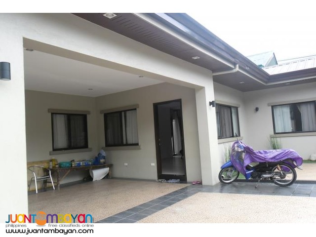 Unfurnished 5 Bedroom Bungalow House For Rent in Banilad Cebu City