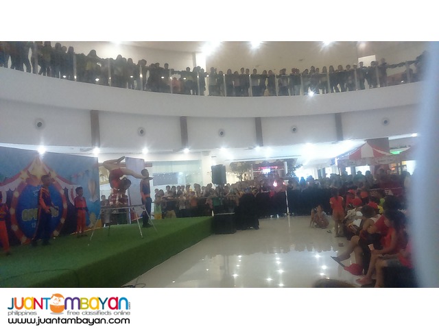 acrobatics show for Corporate events