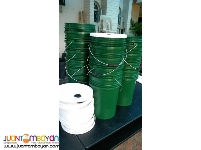 Pale Bucket 5 Gallon with Lid and Spout
