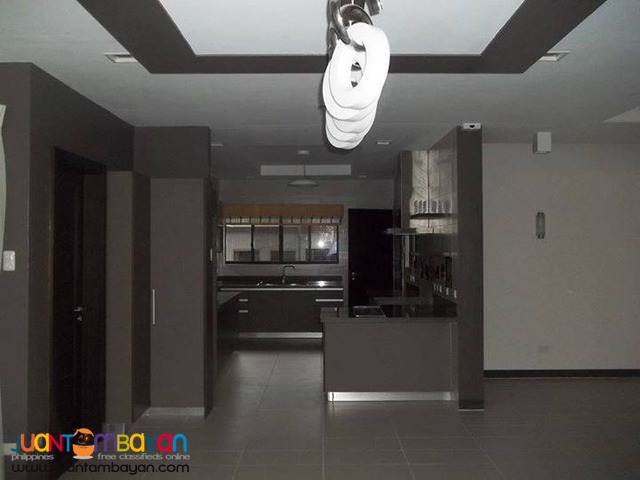 4 Bedroom Big House For Rent in Banilad Cebu City - 140k