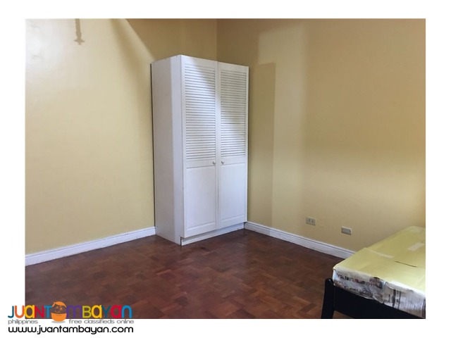 For Sale!!! Spacious Studio Unit - Pioneer Highlands,Mandaluyong City