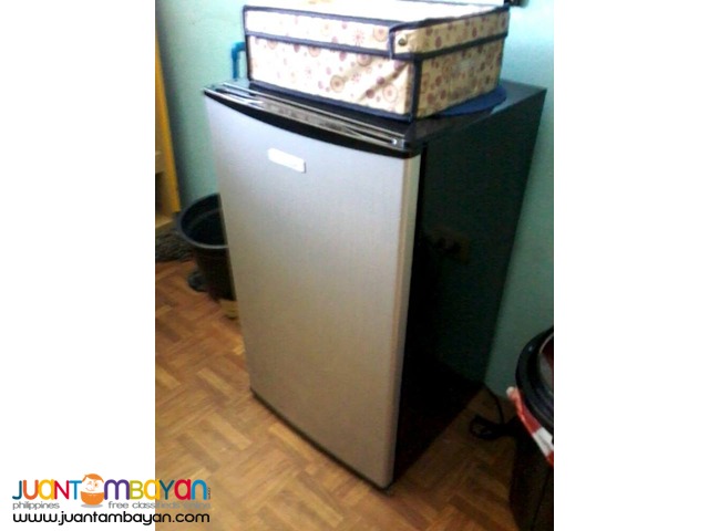 American Home brand Refrigirator American Home brand Refrigirator