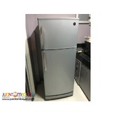 GE Refrigerator Semi Brand New