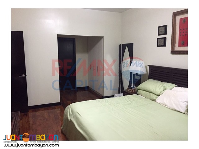 RUSH SALE!! 1 BR Unit in One Serendra with High - Ceiling, Taguig