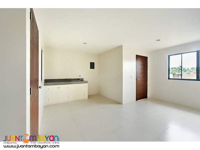 Single attached Townhouse 2br 2t&b w/ carport at Eastview ntipolo