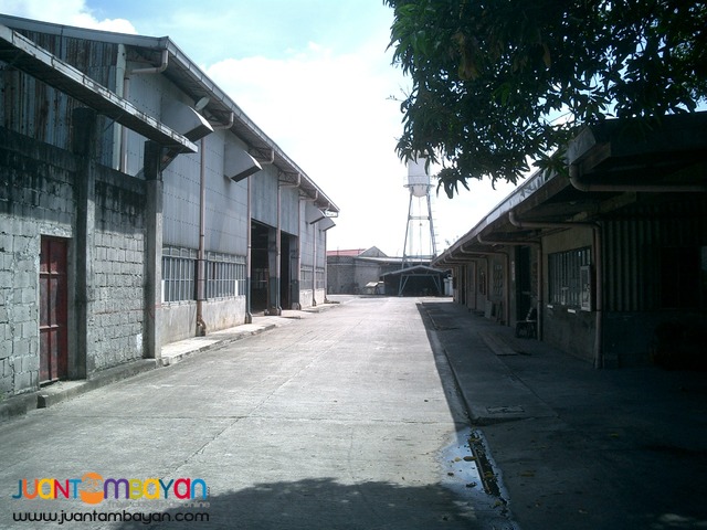Warehouse in Tandang Sora, Quezon City