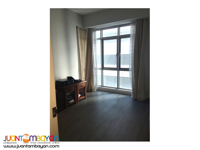 FULLY FURNISHED 2BR UNIT ON URGENT SALE!!! in Sapphire Residences,BGC