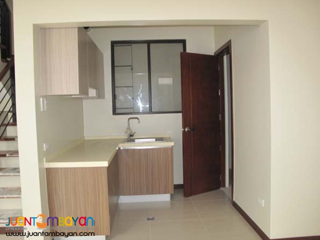 Townhouse in Visayas Q.C. at 7M