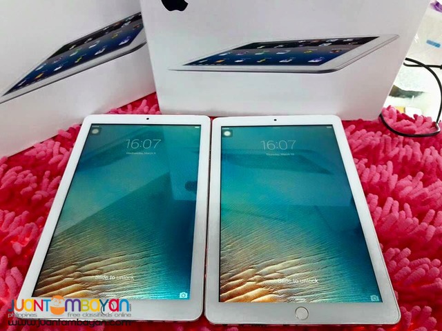APPLE iPAD PRO 9.7 iNCHES OCTACORE  - LOT OF FREEBIES