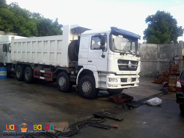 September Sale \ Hoka Dump Truck 12Wheeler \ Sinotruk