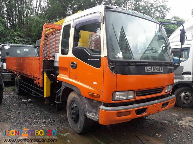 Isuzu Forward 6W Boom Truck with 4.75 Crane Capacity