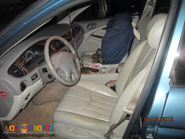 Luxuiary Car ( Jaguar 2001 model )