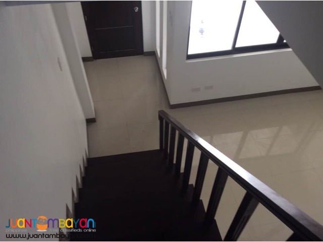 Townhouse For Rent in Mabolo Cebu City