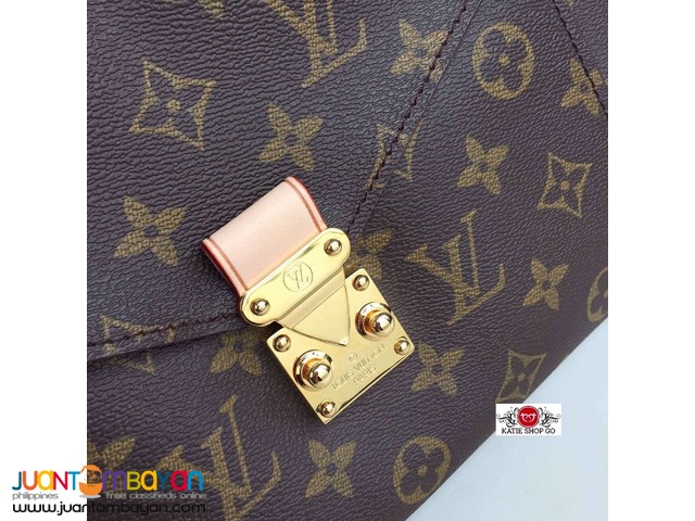 Louis Vuitton Metis Monogram Canvas
