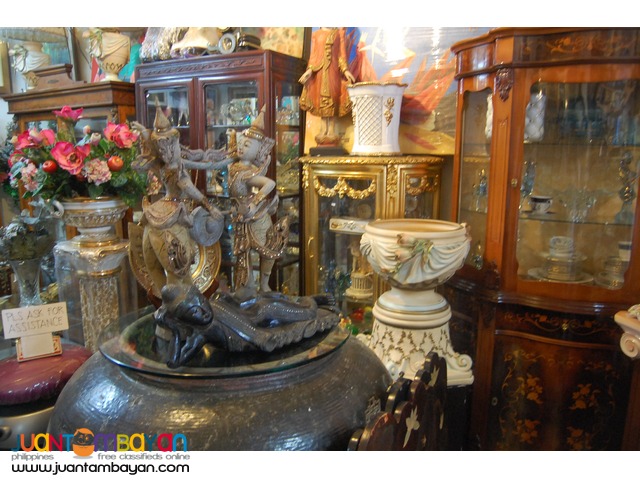 Buying used house furniture decors and artworks