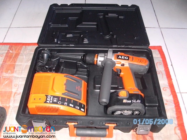 AEG hgammer drill 12v with 1 battery 1 charger brandnew