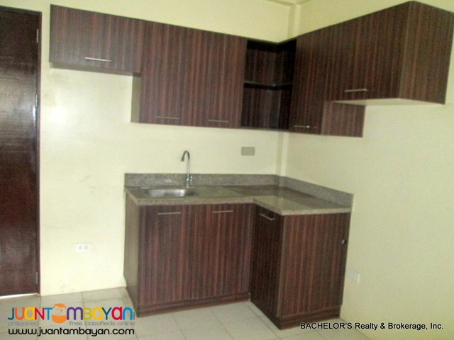 TownHouse 2-storey for rent at P17,640k monthly in Cebu