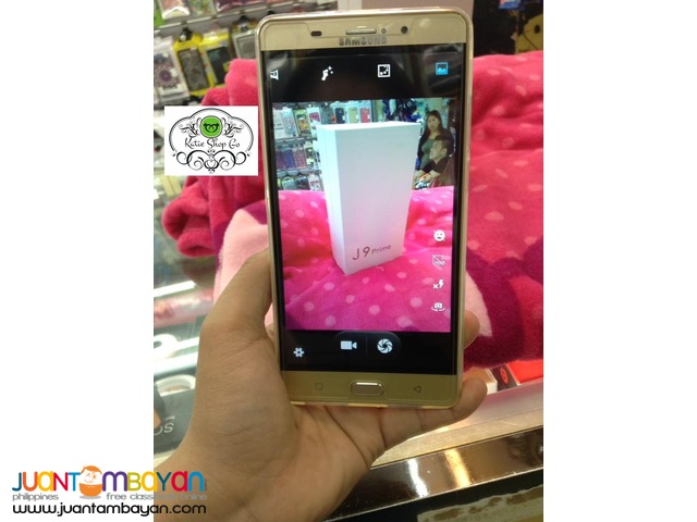 Samsung J9 Prime  - GREAT DEAL!