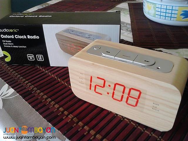 radio clock radio clock