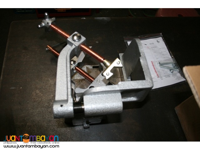 StrongHand WAC35-SW 3-Axis Vise with Quick Acting Screw