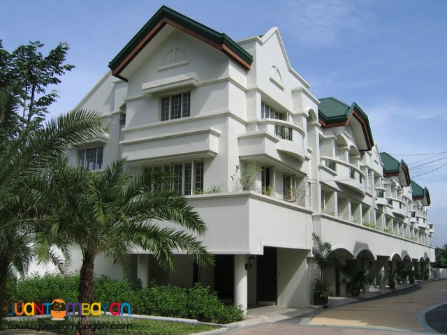 2 bedroom townhouse for sale in Quezon City near St.Lukes Hospit
